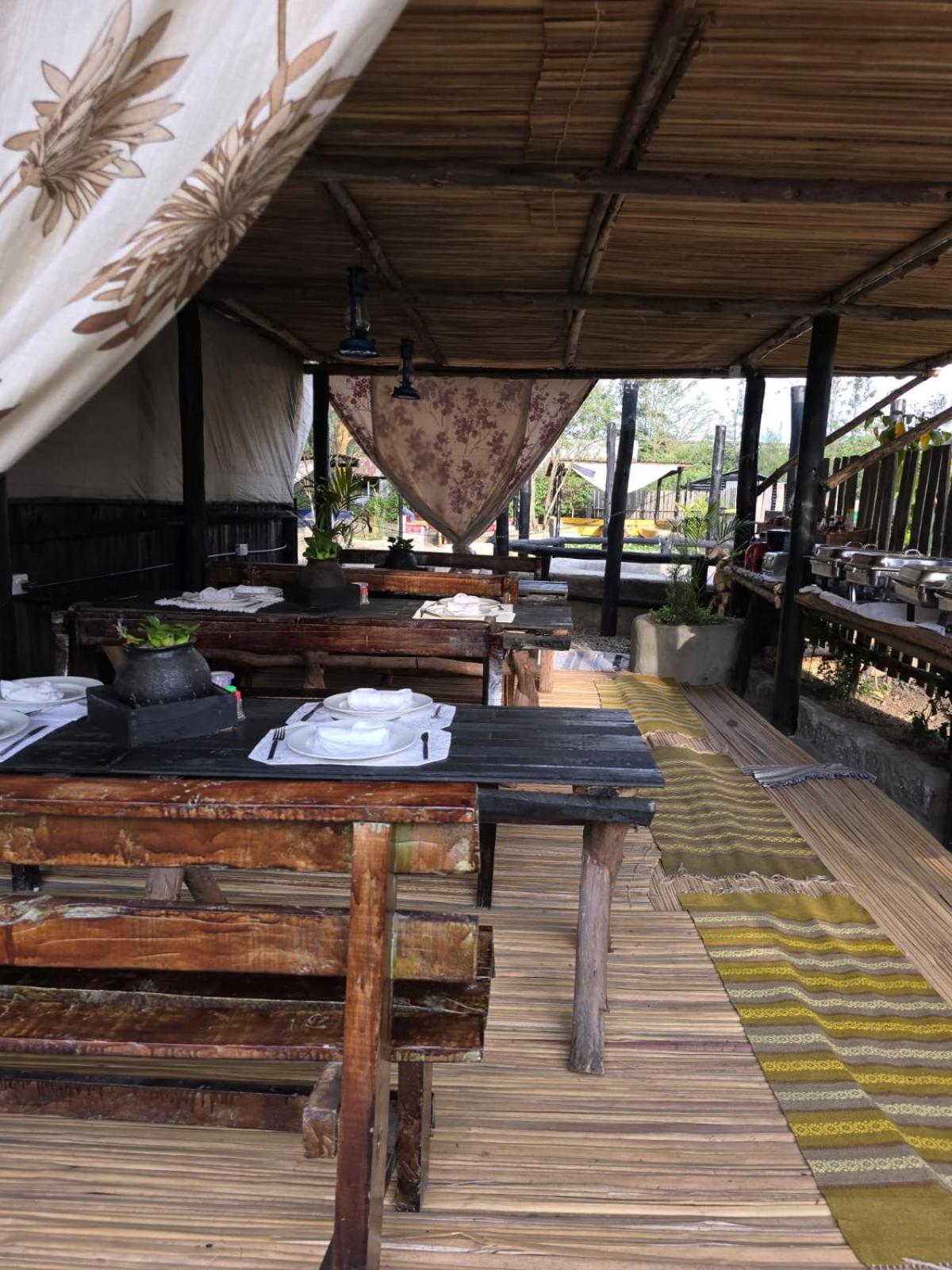Готель Lillypond Camp Elmenteita Екстер'єр фото