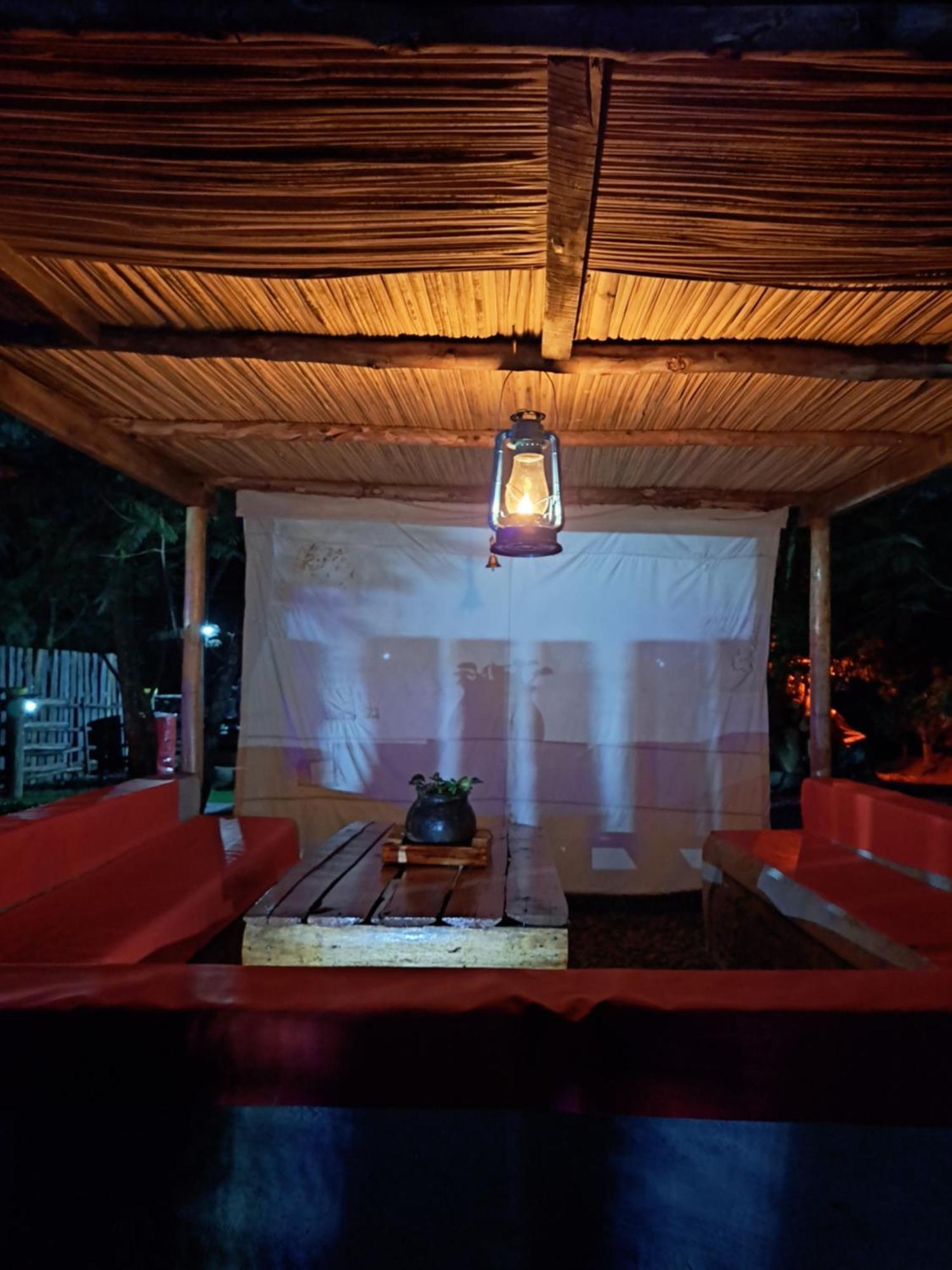 Готель Lillypond Camp Elmenteita Екстер'єр фото
